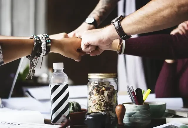 Persönlich und Partnerschaftlich Persönlich und Partnerschaftlich